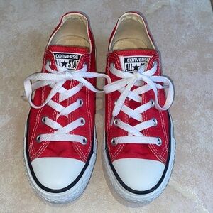Red Converse Size 6 Women’s / 4 Men’s